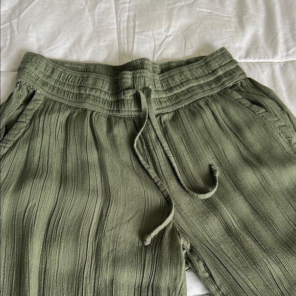 Prana Fernie Beach Pant in Army Green - Picture 2 of 4